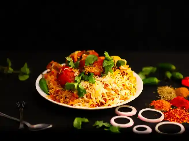 Tunday Kababi Lucknow — Guía Completa de la Cocina Awadhi y la Leyenda de las 160 Especias